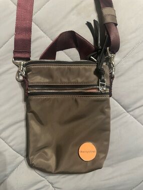 shortylOVE Taupe Crossbody with Burgundy Strap